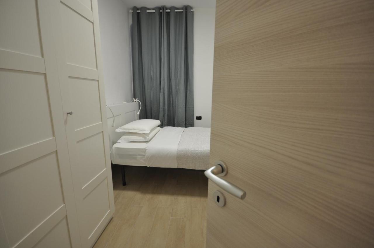 H2ome Lagaccio 4 Rooms, 2 Bathrooms, Ac, Near Principe Station Génova